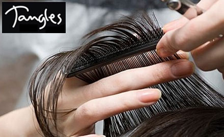Tangles Salon DLF City Phase 4 Gurgaon - Pay Rs. 676 and avail any 8 beauty services worth Rs. 3500 at Tangles Unisex Salon.
