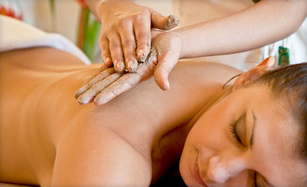 Lovely Herbal Beauty Parlour Vastrapur - Rejuvenate with Full Body Polishing, Clean-Up & Hair Cut at Rs. 499!