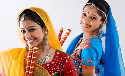 Art Classes Udhna - 10 Sessions to Learn Dance, Drawing or Karate at Rs. 19 !