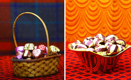 Raani Chocolatier Mogappair - Rs 499 for Apple Designer Chocolate Gift Box. Diwali Special!
