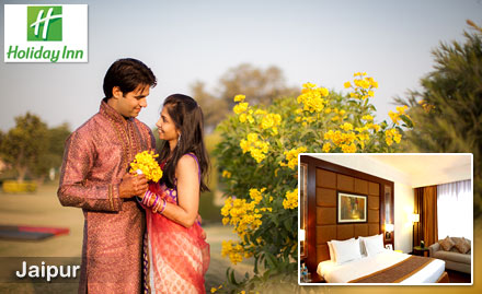 Holiday Inn Amer Road - 2D/1N couple stay in Jaipur. Make your new year a memorable affair! 