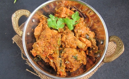 Sai Biryani Satara Road - Rs 139 for mutton curry with red & white rassa, khima vati, biryani rice & salad 