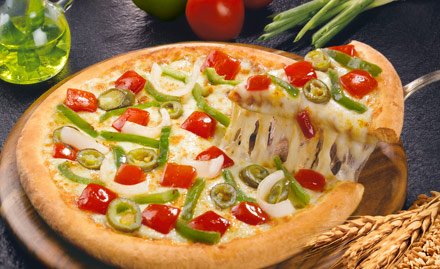Pizza Mazza Chandlodia - Buy 1 get 1 offer on pizza. Cheesy Italian moments!
