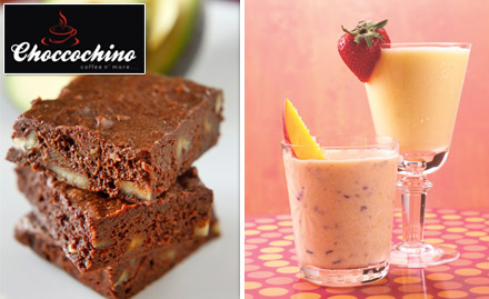 Choccochino South Kalammasery - Rs 168 for 2 smoothies with 1 brownie. Have a fun-filled session!
