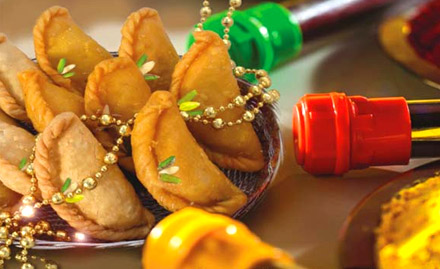 Vaibhav Dry Fruits & Sweets Wadala - 15% off on sweets. Treat your taste buds with holi special sweets! 