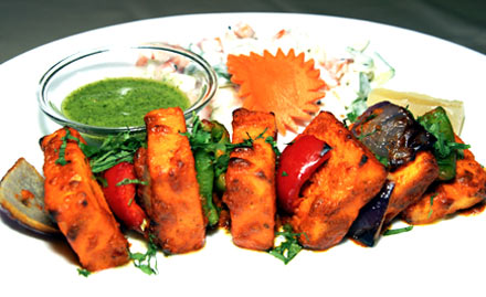 Shakahar Restaurant Janiganj - 20% off on total food bill. Serves an array of spicy delicacies!