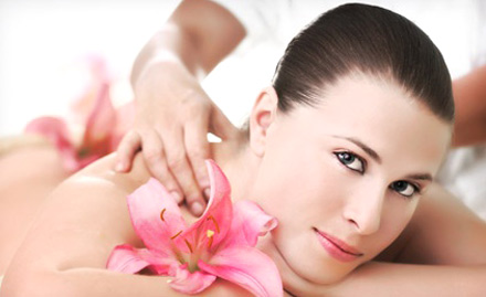 Naveen Massage Parlour Phase 1 - 50% off on full body massage. Hygienic spa & satisfaction guaranteed services!