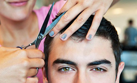 Swarupa Gents Parlour Premtala Point - 30% off on grooming services