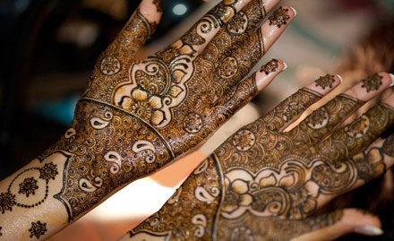 Vishnu Mehandi And Tattoo BTM Layout - 50% off on Arabic or Indian bridal mehendi art