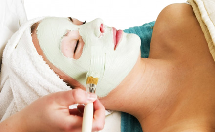 Simran Nidhi Beauty Clinic Home Services - Rs 619 for bleach, facial, waxing, anti-tan polishing, hair spa and more