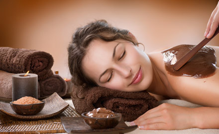 Jyovi's Skim Clinique Dadar West - Rs 449 for full body chocolate waxing. Wash & cleanse in luxury!