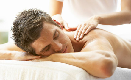 Urban Treat Home Spa  - Rs 499 for swedish, deep tissue or trigger point therapy at your doorstep!