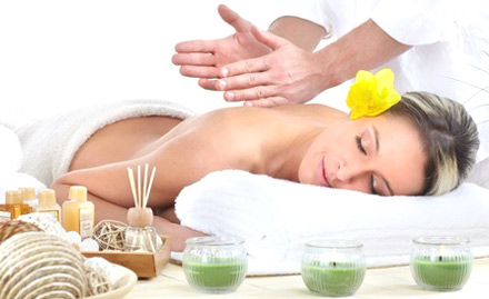 Kiyana Salon & Spa Ballygunge - Rs 899 for spa package-full body polishing, scrubbing, massage & more