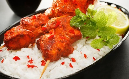 Accord Restaurant Patel Chowk - 25% off on total bill. Feast on Chinese, Mughlai, Continental & Punjabi delicacies!