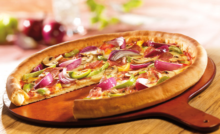 The Pizza King Hinjewadi - Medium pizza free on purchase of large pizza at Rs 29