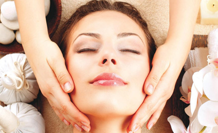 Tressed Up Manimajra - Rs 1499 for beauty services - o3+ facial, waxing, face bleach, manicure & pedicure!