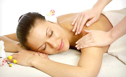 Avedna Ayurveda Sector 15 Noida - Spa services starting from Rs 599. Including full body abhyangam, shiro dhara, full body massage, head massage & more!