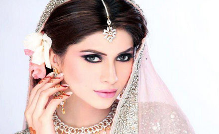 Florina Family salon Sector 44 - Rs 6999 for pre bridal and bridal package- Get hitched in style!