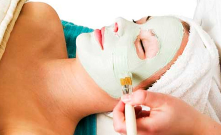 Arokaya The Salon Mahim West - Rs 469 for facial, manicure, pedicure, back massage & head massage.