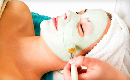 Twinkle Beauty Services Doorstep Services - Rs 649 for facial, hair spa, bleach and many more right at your doorstep