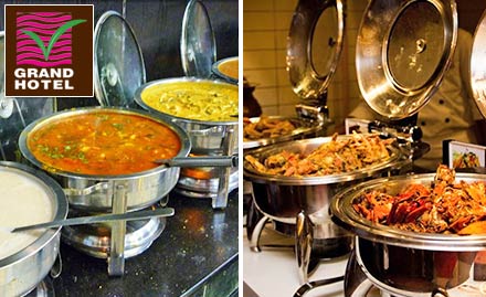Grand Ayyanar Madurai Ho - Delicious buffet spread at just Rs 409. Grand treat for all the foodies!