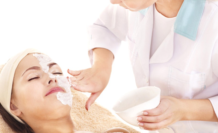 Monalisa Beauty Parlour Old Palasiya - Enjoy 50% off on beauty services! Get the beautiful glowing skin!