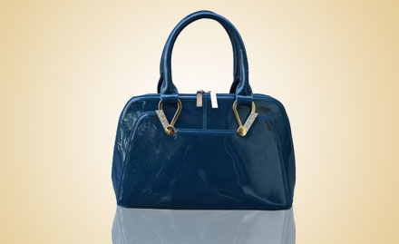4 & 5 Gift Gallery GT Road - Upto 50% off on Vermayo handbags & imported jackets.