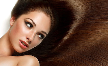 Naturoma Beauty Parlour Ganesh Market - Get upto 30% off on hair rebonding and hair straightening. Also get 30% off on all other beauty services