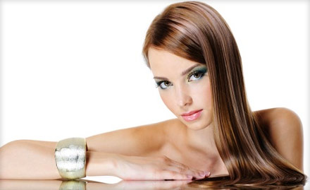 Squeeze Styles Unisex Salon Sector 46 - Rs 3999 for hair care services- silk therapy or smoothening, hair spa, hair polishing & haircut