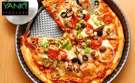Yanki Sizzlers Kandivali - Buy 1 get 1 free offer on all sizzlers, pizza & mocktails. Sizzle up your taste buds!