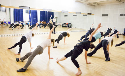 Hyper Dance Institute Sector 32A - Rs 29 for 5 dance sessions. Also get 20% off on further enrollment!