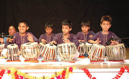Arcade School of Music Jankipuram - Get 3 sessions of classical, sufi, light music and gazal at just Rs 9. 