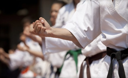 Tejas Tukaram Ghorpade Black Belt Hatkanangle - 5 karate sessions. Learn the art of defence!