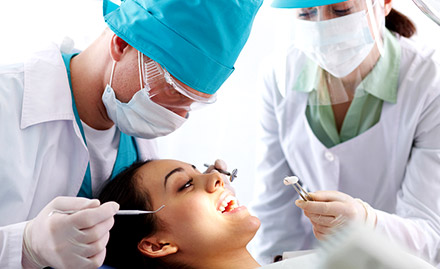 Dr.Sajad Dental Clinic Munawarabad - 35% off on dental services. Keep smiling!
