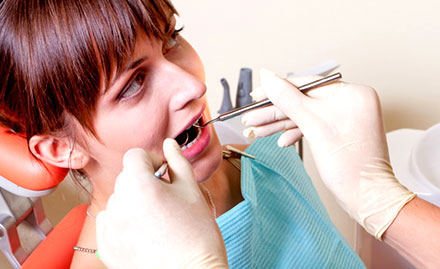 R K Dental Clinic Kankarbagh - 40% off on polishing, scaling and dental consultation. Flaunt a sparkling smile!