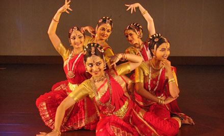 Dance In The City Studio Naroda - 10 dance sessions for just Rs 19!