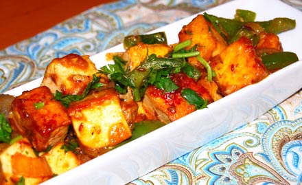 The Garlic Viraj Khand - 25% off on food bill. Surprising flavours!