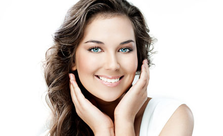 City Girl Beauty Parlour Vejalpur - 60% off on all beauty services for just Rs 9. Dazzle everyone with your new look!