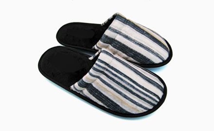 Ritesh Shoe'z Theque Camac Street - Buy 1 get 1 offer on slippers. Also get 25% off on all footwear!