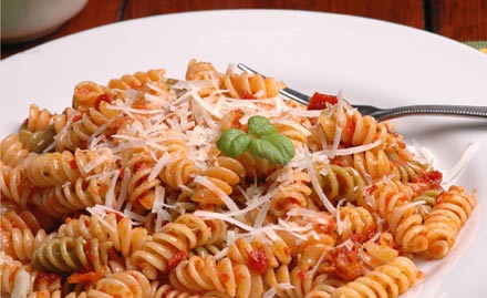 Pasta Greed Court Road - 15% off on lip-smacking vegetarian food. Enjoy pasta, wraps, garlic bread and more!