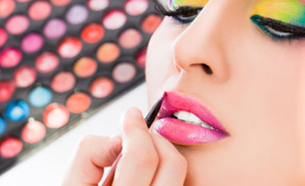 Head Office Unisex Salon Punjabi Bagh - 40% off on makeup services. Look brighter, feel younger!