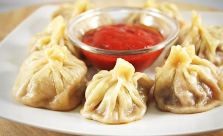 Dim Sum Chinese Fast Food Mall Road - Get 25% off on food bill. Enjoy delicious delicacies!