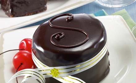 Bake Away Bakers Jubilee Hills - 20% off on cakes. Yummilicious cakes!