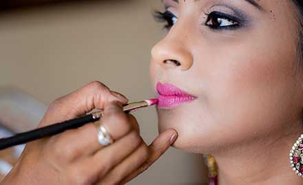 Gals And Guys Vidyaranyapura - 20% off on bridal and reception makeup. Look beautiful & gorgeous on your special day!