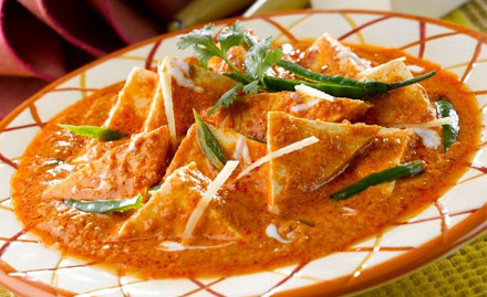 Calcutta Bar & Restaurant Sitabuldi - 15% off on food bill. Feast on tasty food!