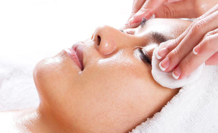 Addition Salon Tajganj - Salon services at Rs 519. Get face cleanup, haircut, waxing, manicure and more!