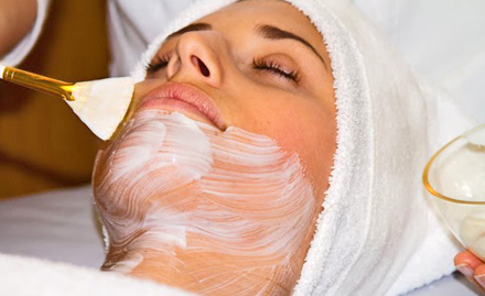 Lock's N Look Bariyatu - 50% off on beauty services. For happy skin and hair!