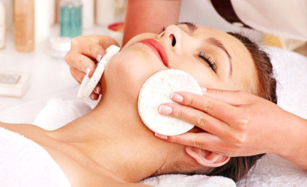 Panorama Fatima Nagar - 50% off on all beauty services. Get a complete makeover!