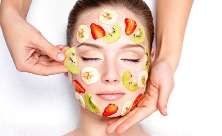 Monu's Beauty Clinic Gajuwaka - Rs 399 for fruit facial, bleach, manicure, pedicure, waxing, head massage and threading.