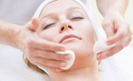 Jessica Ladies Beauty Parlour Ashram Para - 25% off on beauty services. For contemporary looks!